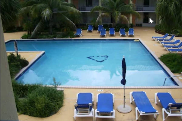 Royal Islander Hotel (Freeport)